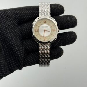 SWAROVSKI DIAMOND Luxury Crystal Dial Watch for Women – Elegant Silver Edition